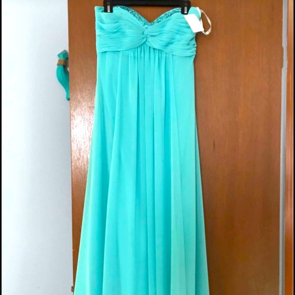 Homecoming Style Strapless dress